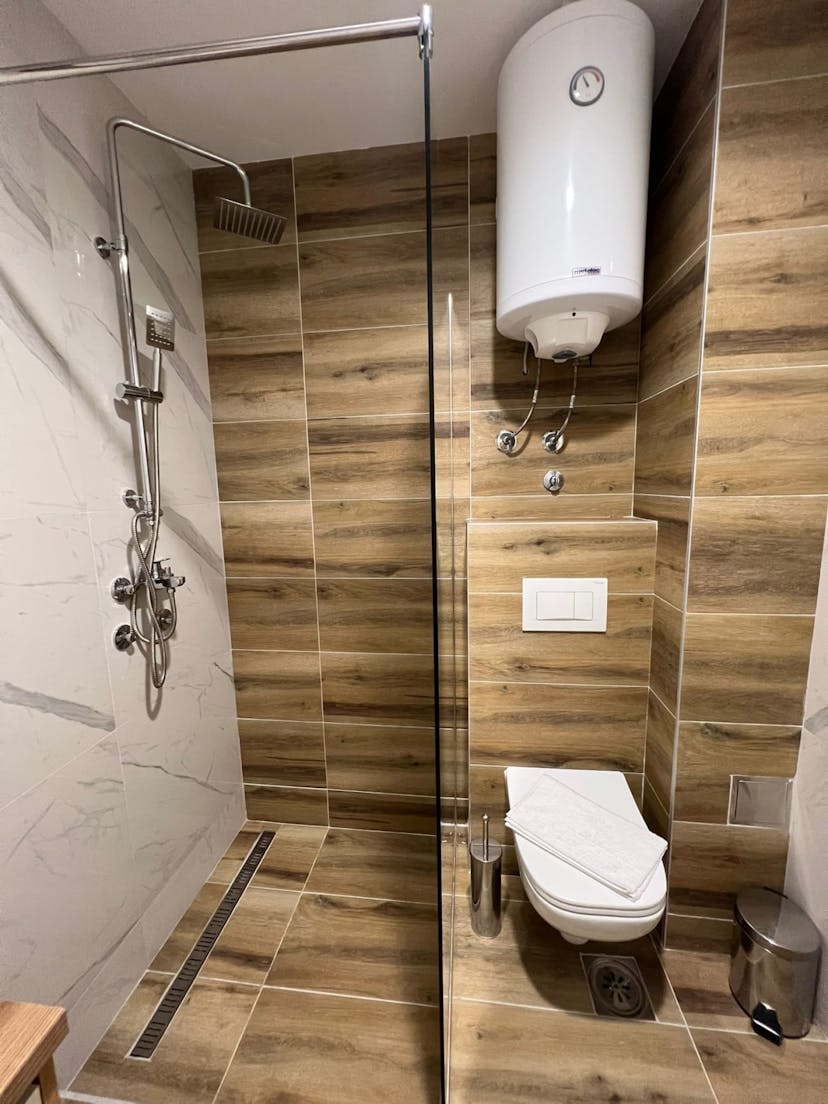 Kupatilo Hotel DjinaKop Kopaonik