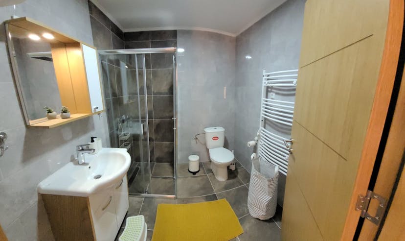 Kupatilo Apartman Alf apartmani žuti Zlatibor